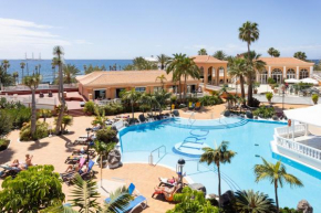 Home2Book Modern Seaview Apt & Pool, Las Américas